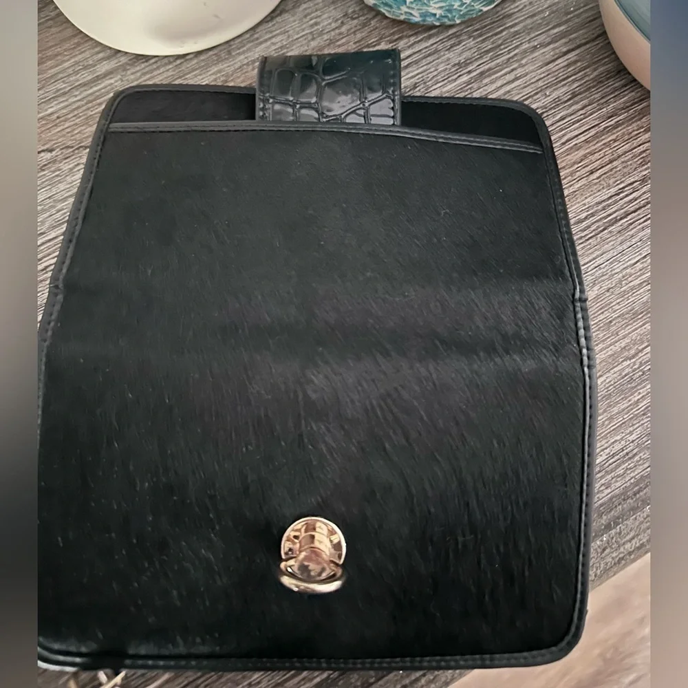 Spartina 449 Black Leather Wallet with Metallic Clasp